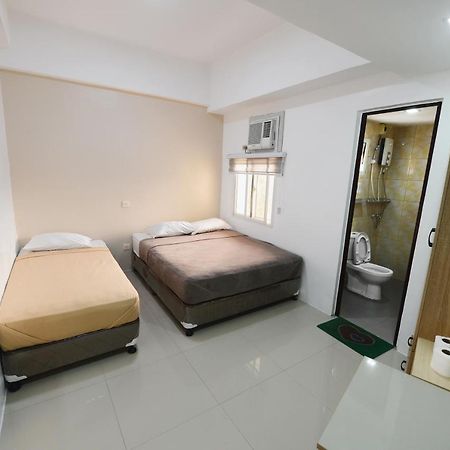 מלון מקטאן Cebu Courtyard מראה חיצוני תמונה