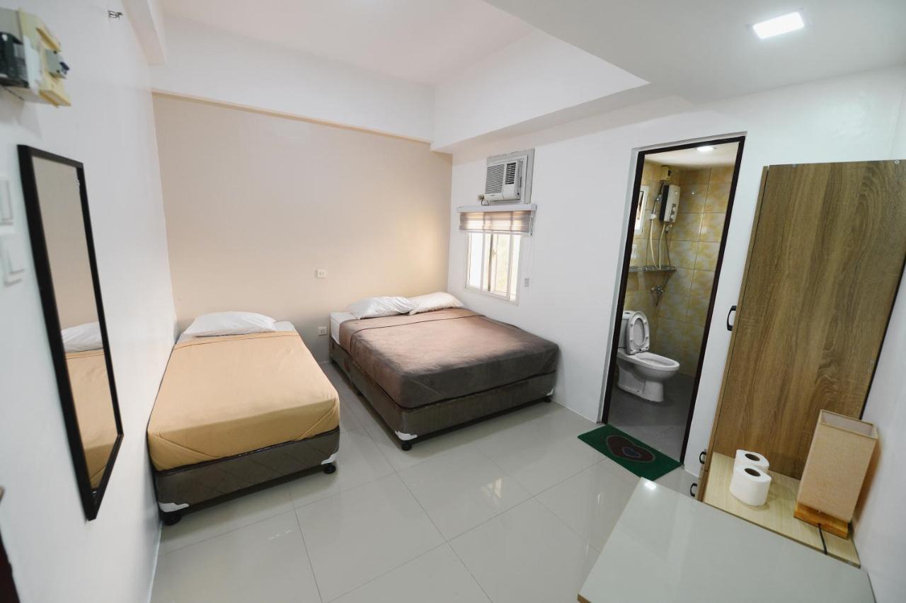 מלון מקטאן Cebu Courtyard מראה חיצוני תמונה