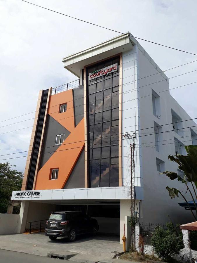 מלון מקטאן Cebu Courtyard מראה חיצוני תמונה