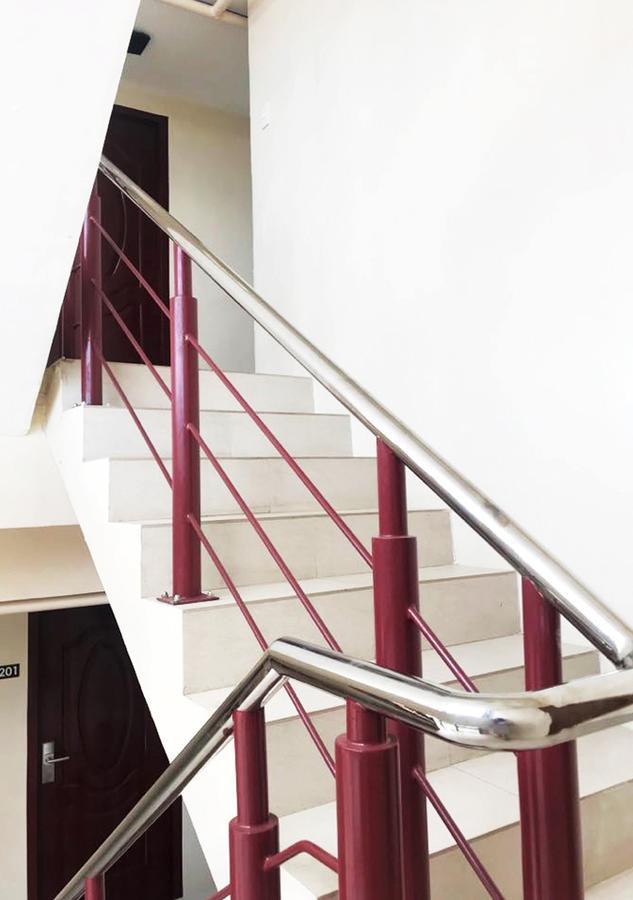 מלון מקטאן Cebu Courtyard מראה חיצוני תמונה