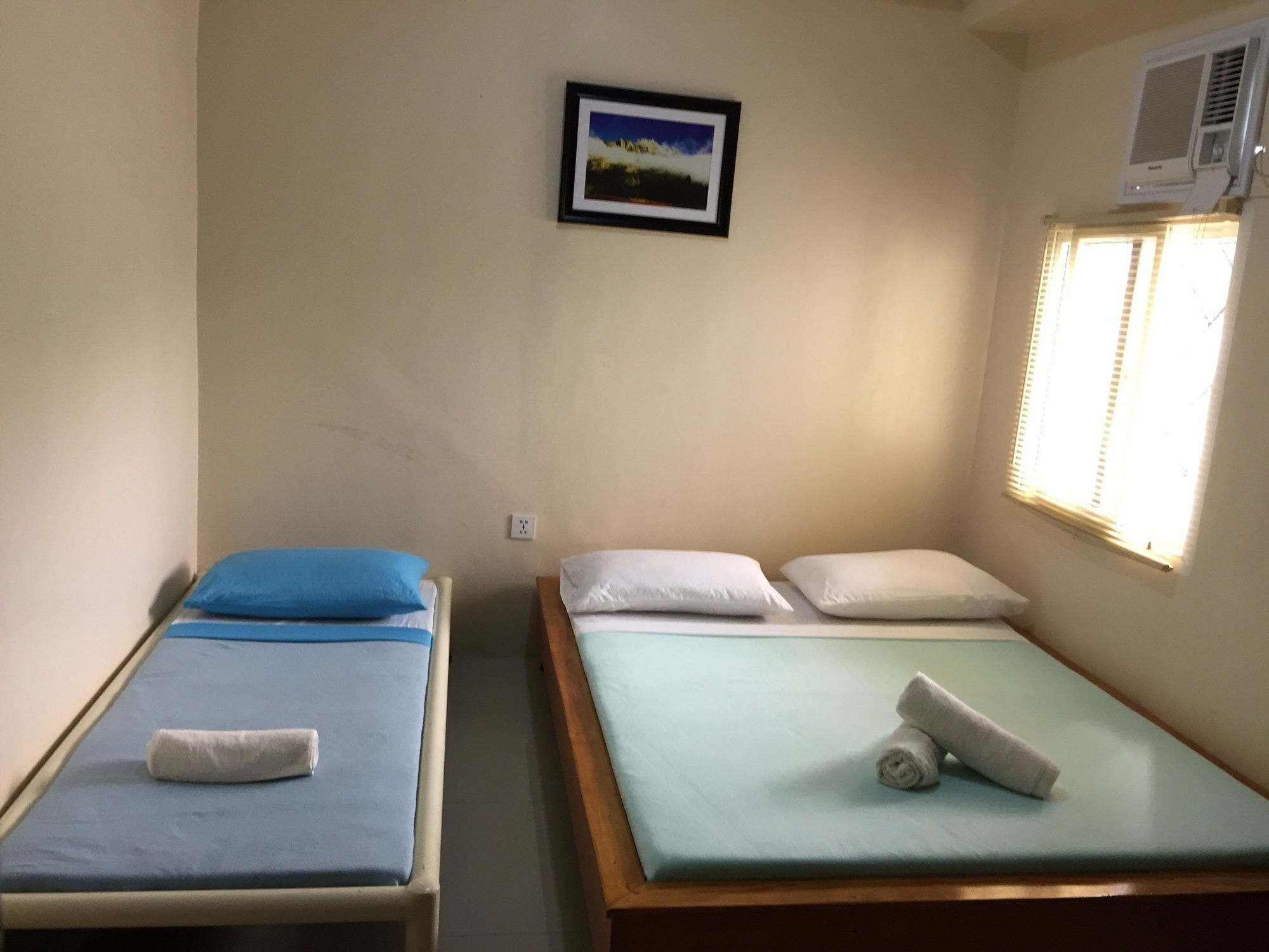 מלון מקטאן Cebu Courtyard מראה חיצוני תמונה